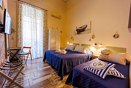 Triple Room with Private Bathroom