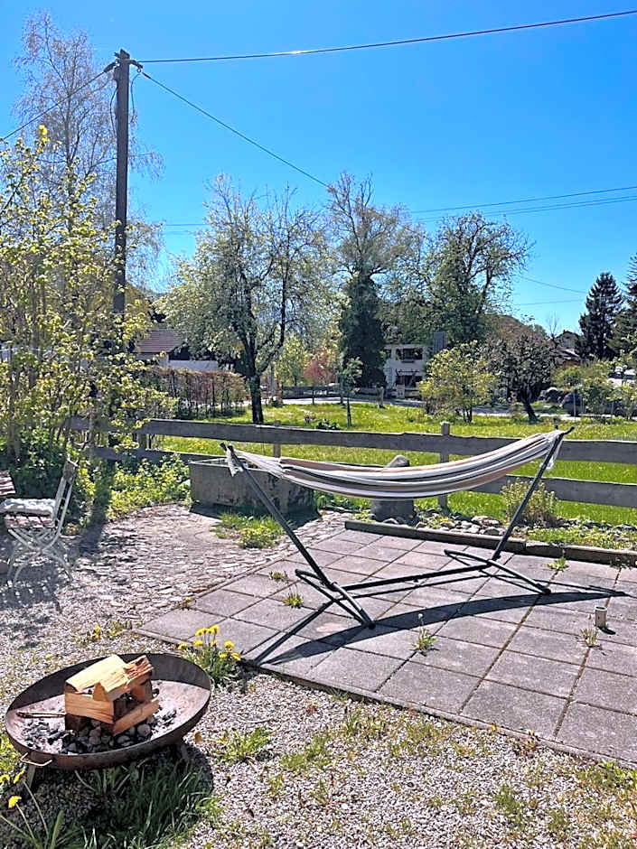 Goldiger Hirsch Pension mit Gemeinschaftsküche
