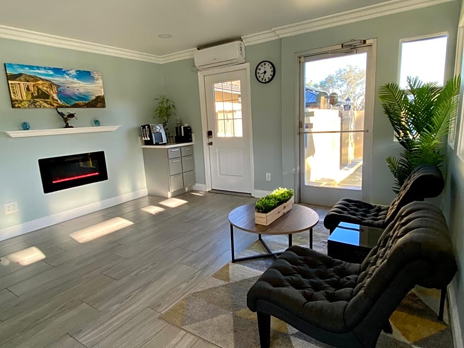 Aura Inn Monterey