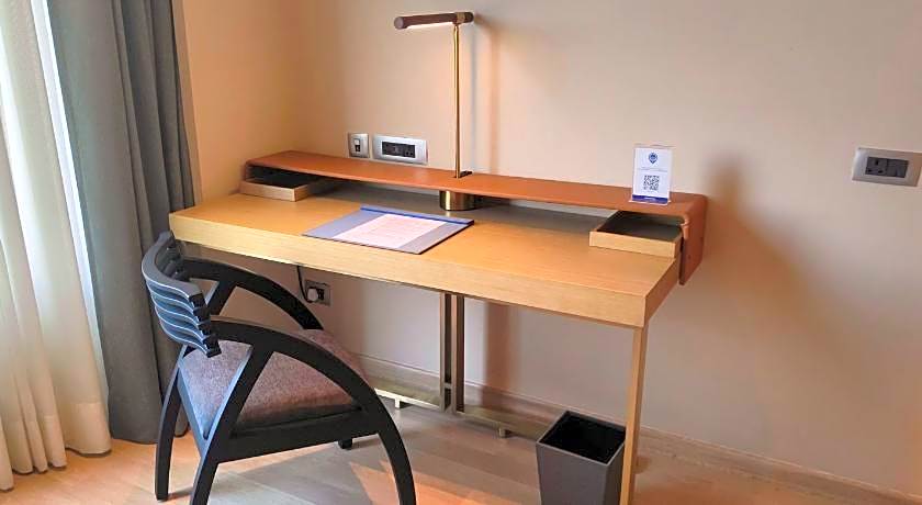 Novotel Chandigarh Tribune Chowk