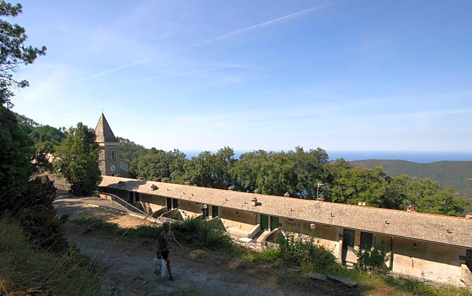 Santuario NS Soviore Cinque Terre