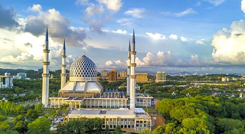 Capital O 812 Hotel SMC Seksyen 13