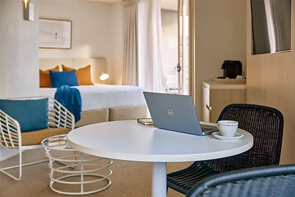 Rydges Cro''a Beachside