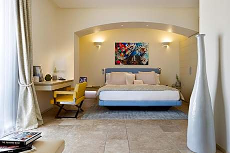 Junior Suite with Balcony and Partial Sea View