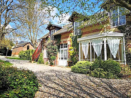 Suite with Garden View