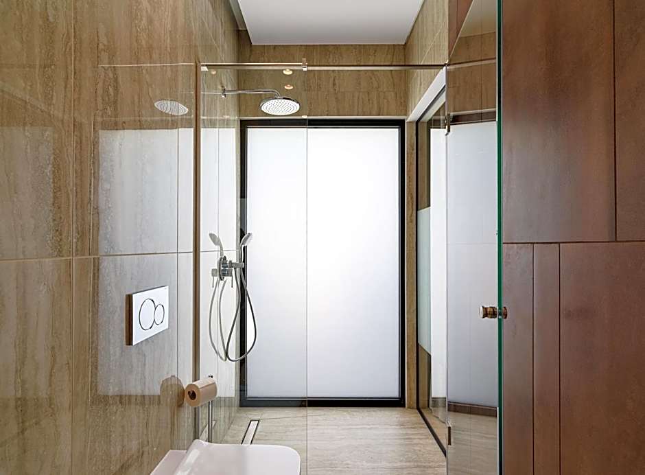 LIV Mackenzie Beach Suites Larnaca ADULTS ONLY