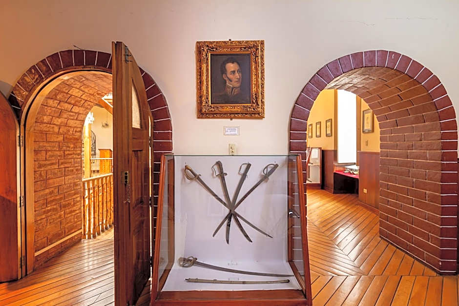 Friends Hotel & Rooftop