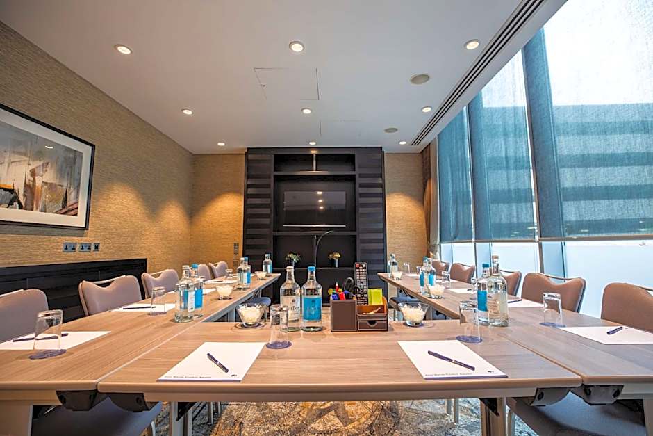 DoubleTree by Hilton Hotel Woking