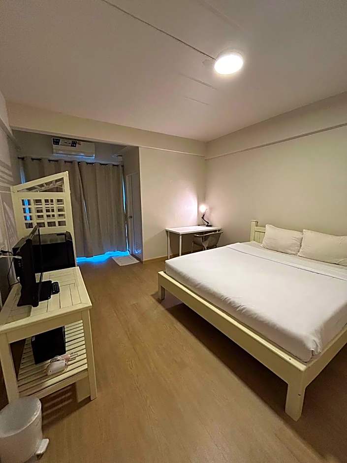 THE HABITAT HOSTEL