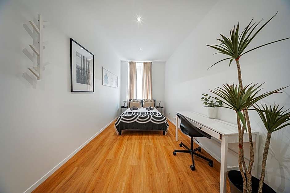Nice Central City Room