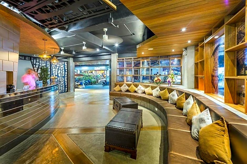 Hubtetl Patong Suite