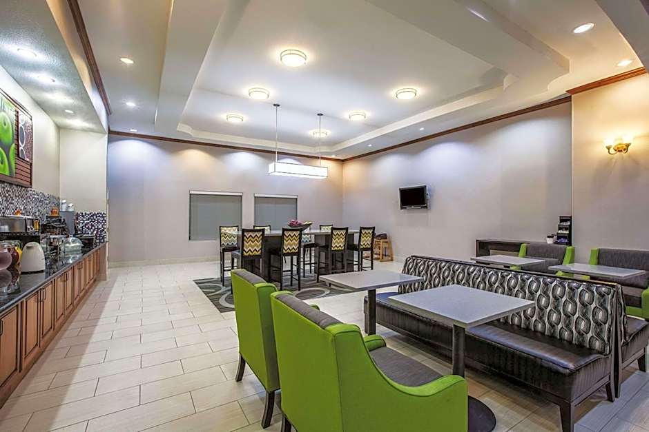 La Quinta Inn & Suites by Wyndham Gainesville