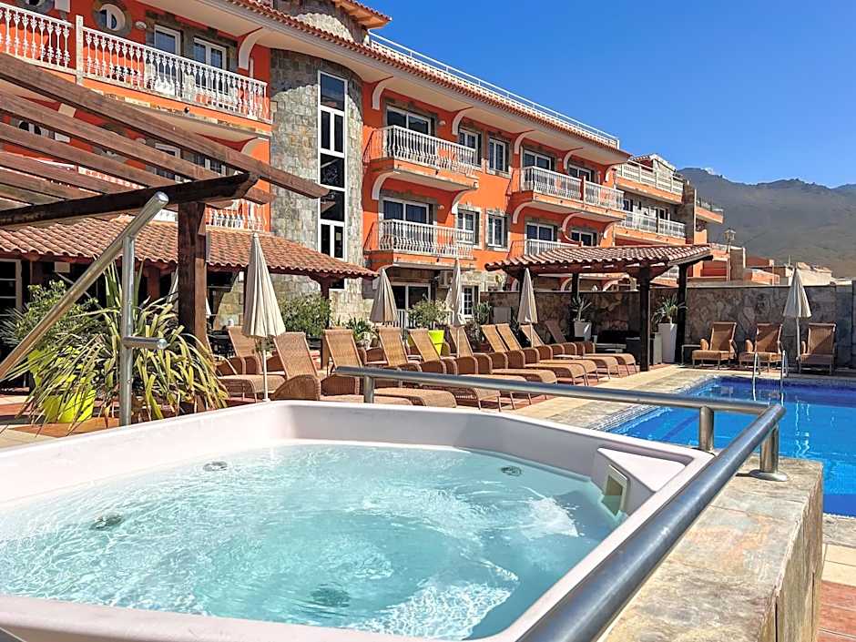La Aldea Suites