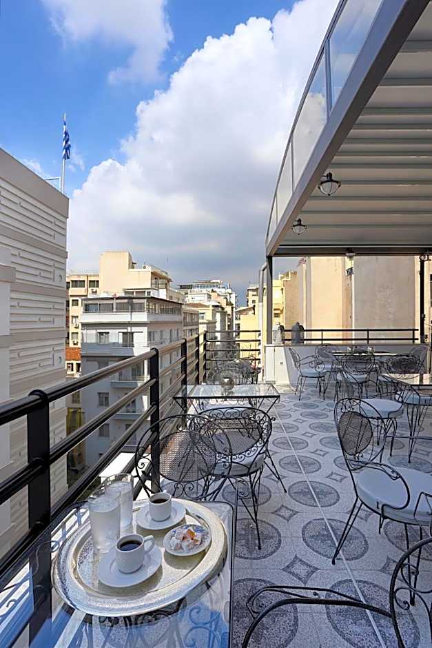 V1935 Luxurious Apartments