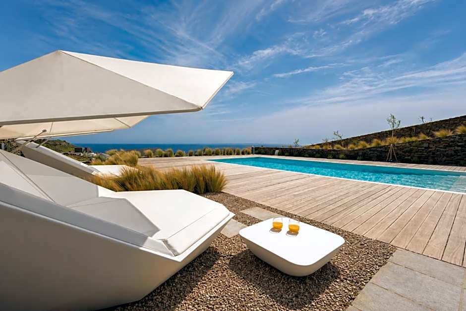 Elements Sifnos