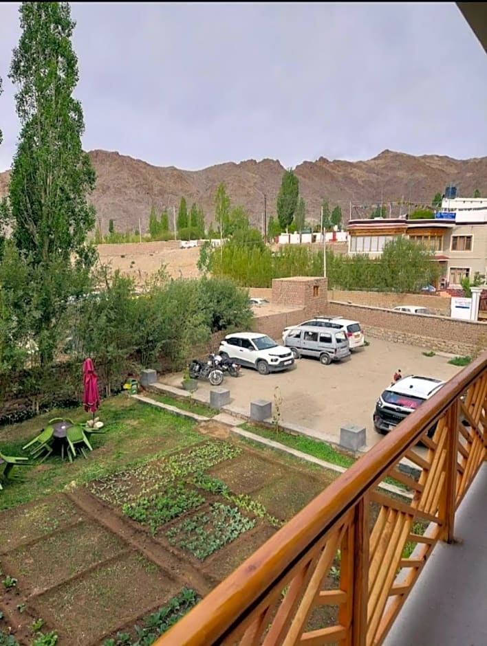  LADAKH ODYSSEY hotel