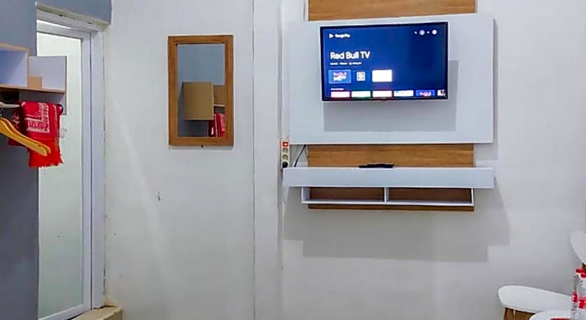 RedDoorz Syariah near Alun Alun Kajen