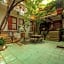 Las Mariposas Eco-Hotel & Studios