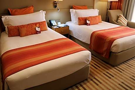 Standard Twin Room with Pool View