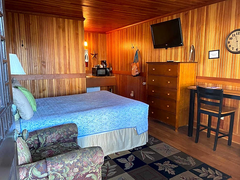 Whistling Winds Motel