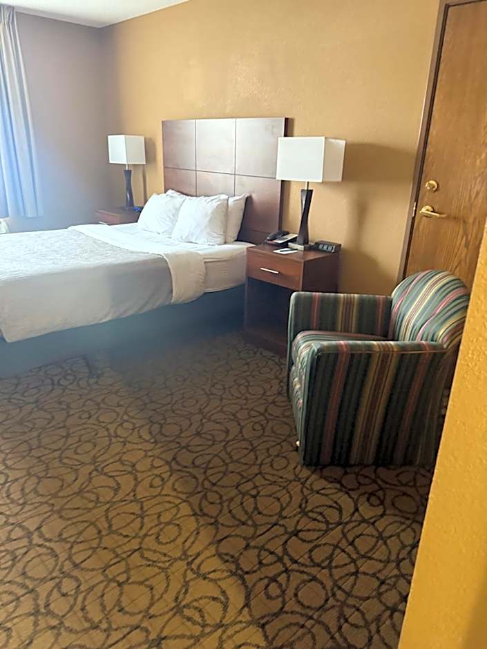 Quality Inn & Suites Manistique