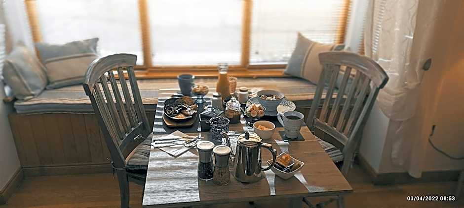 Outlander Boutique B&B ONLY ADULT Delux Room