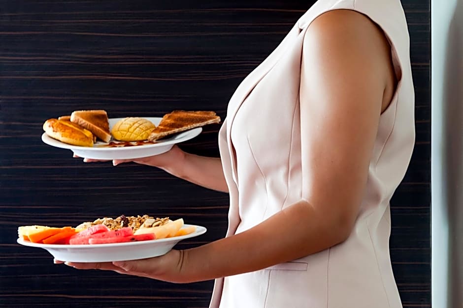 Ibis Juarez Consulado