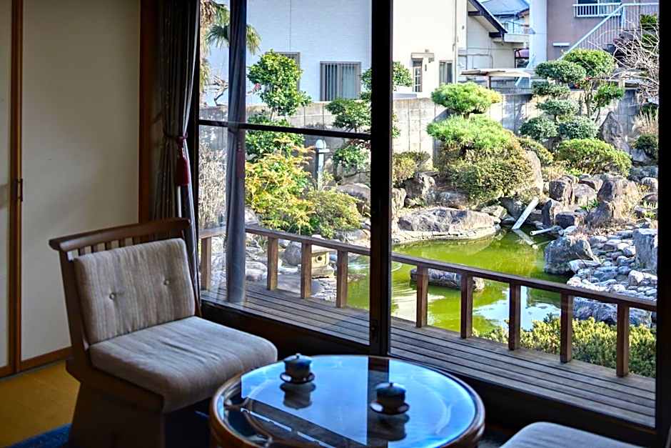 Rakusuien