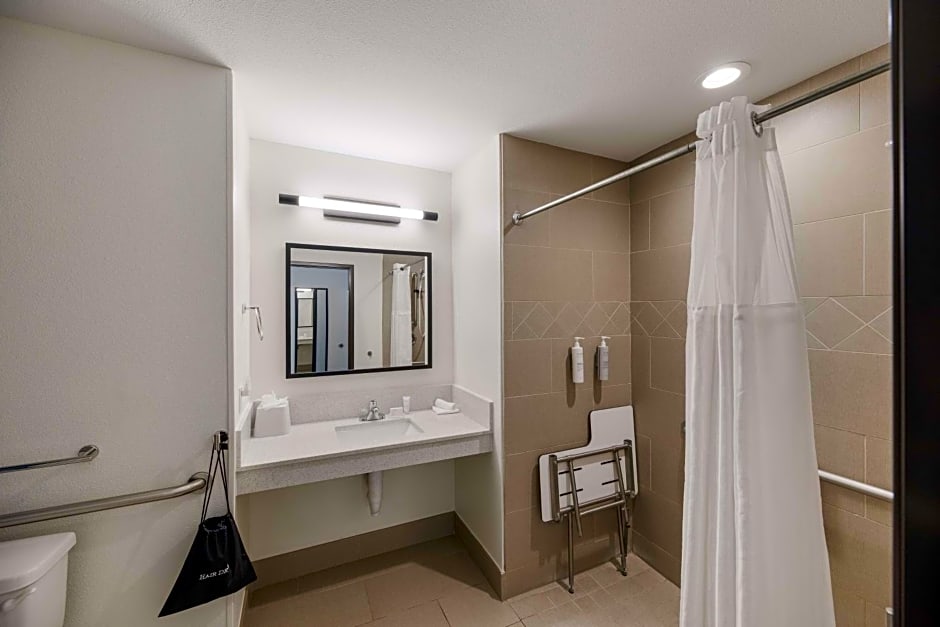 Spark by Hilton Midland South