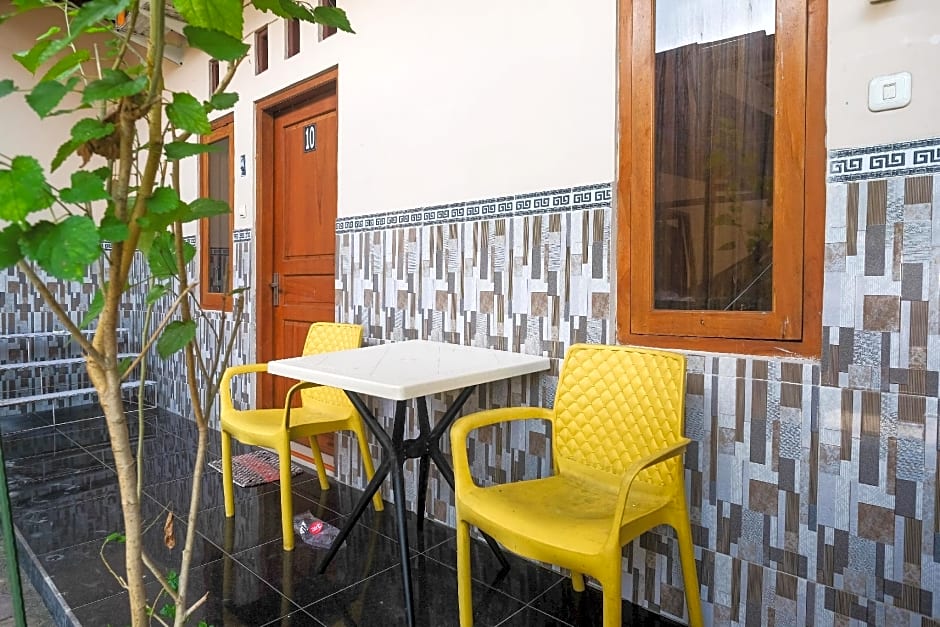 RedDoorz Syariah near Exit Toll Palur