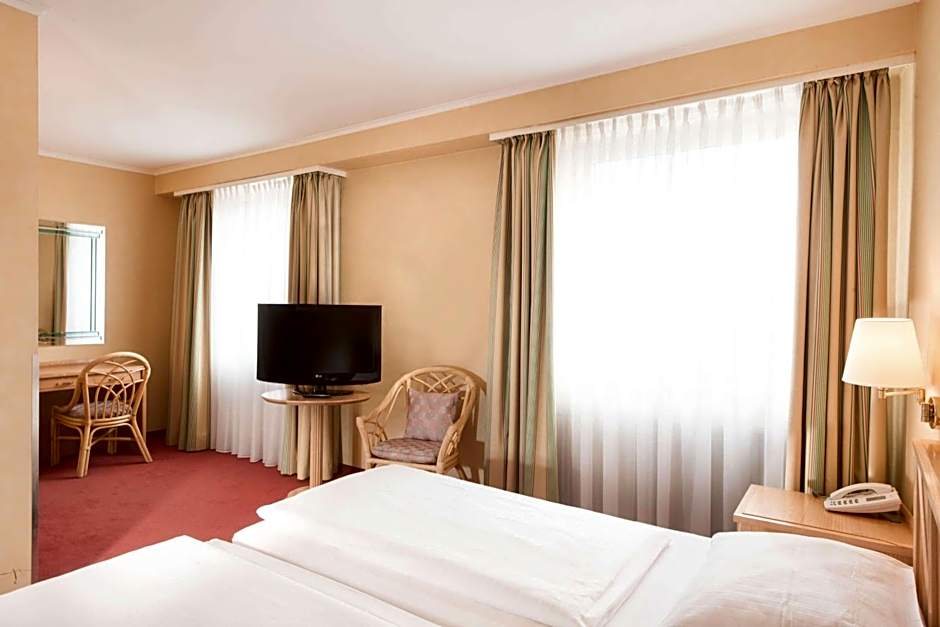TRYP by Wyndham Koln City Centre