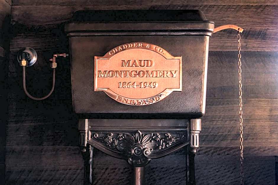 Old Bishop's Quarters