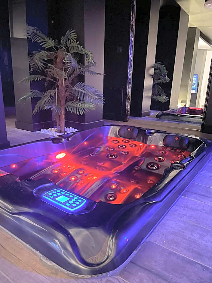 La suite Grenoble spa jacuzzi et sauna privatif