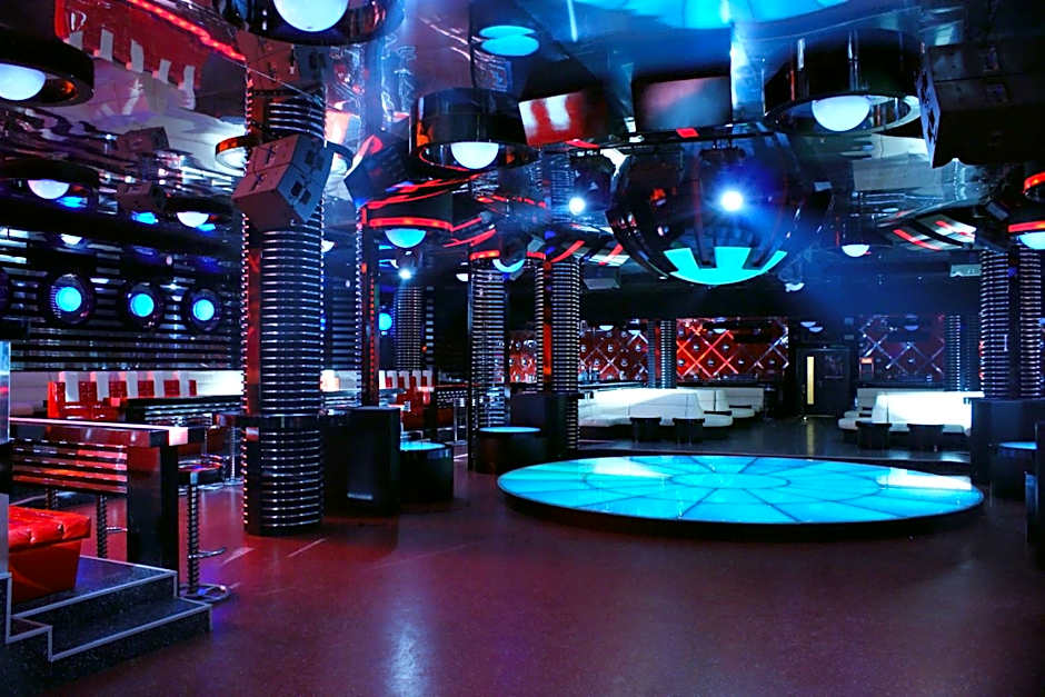 Crowne Plaza Hotel Minsk