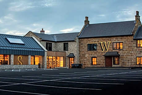 Wainstones Hotel