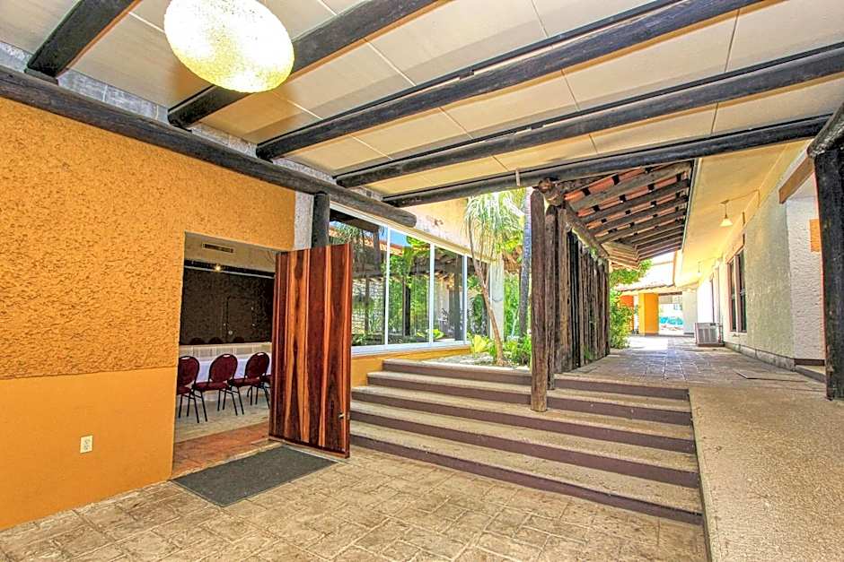 Hotel Ciudad Real Palenque