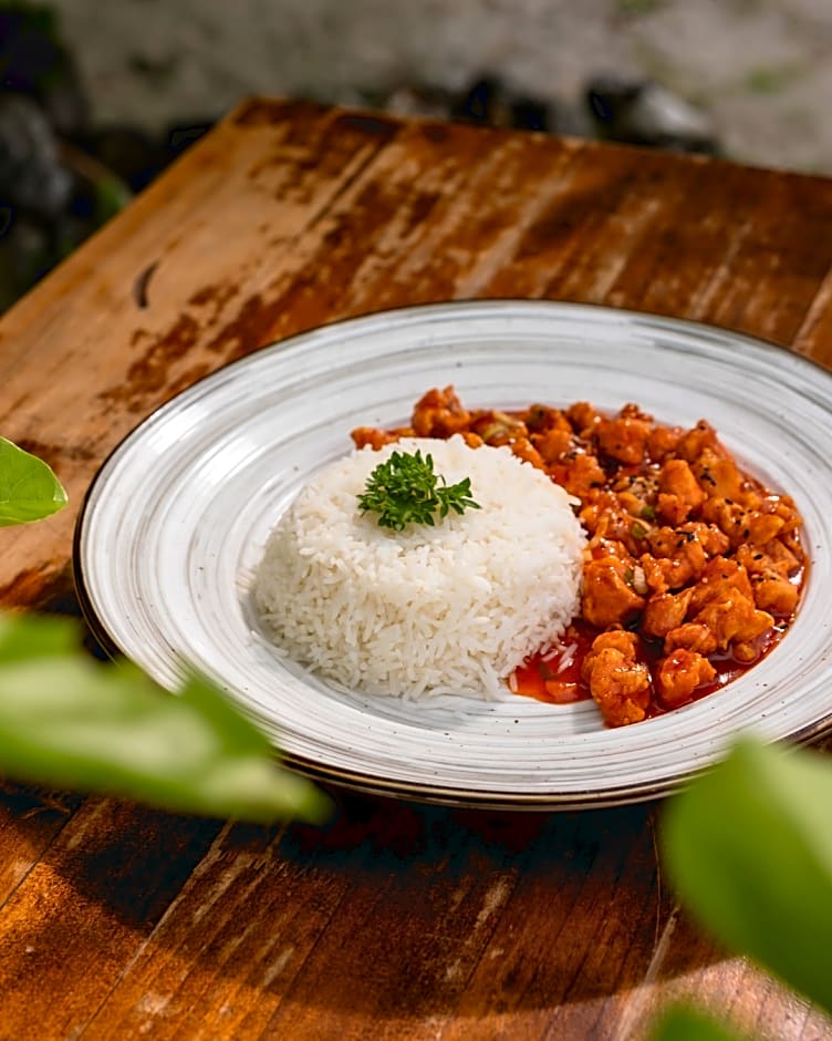 The White Harp Beach Hotel