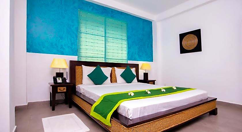 St.Lachlan Hotel & Suites