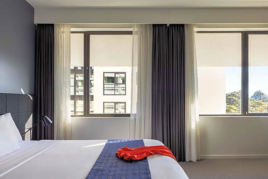 Mantra MacArthur Hotel