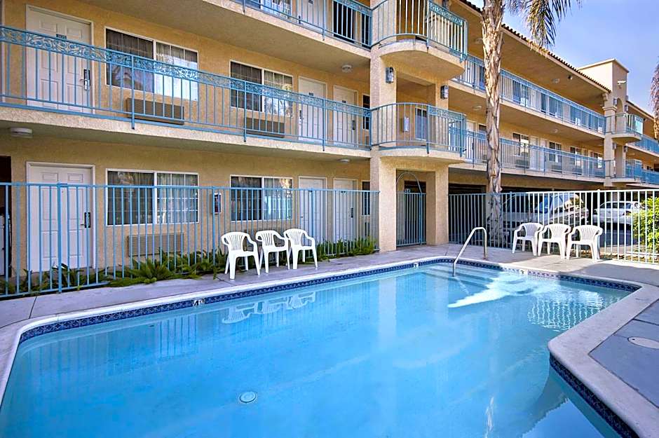 Days Inn by Wyndham Riverside Tyler Mall