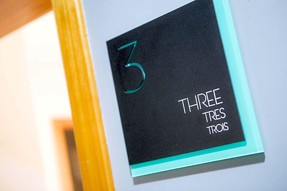 Five Design Rooftop by Storytellers