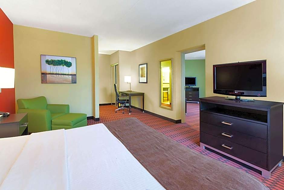 Baymont by Wyndham Harrisburg