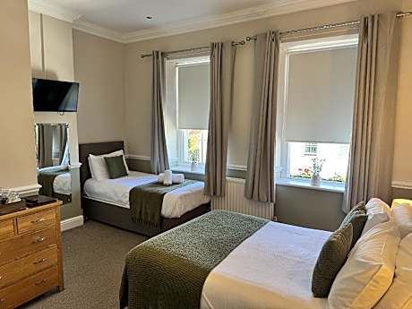 Double Room with Private Bathroom
