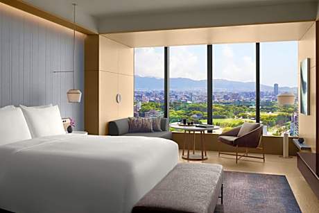 Guest room, 1 King, Ohori Park view