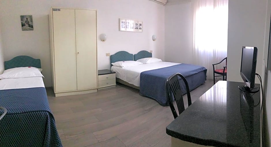 Hotel Capitol