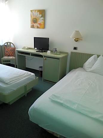 Budget Twin Room