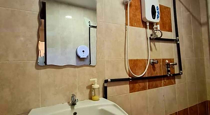 MG Casa Inn - Mutiara Gurney