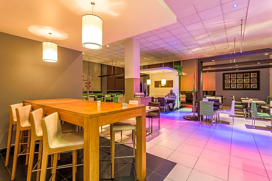 Ibis Oran Les Falaises