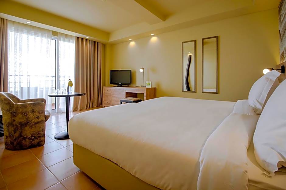 Calheta Beach - All-inclusive - Savoy Signature