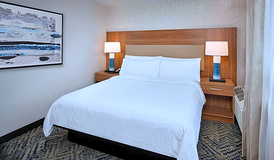 Candlewood Suites Burlington Conference Centre By IHG